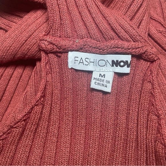 Fashion nova body suit - Picture 2 of 5